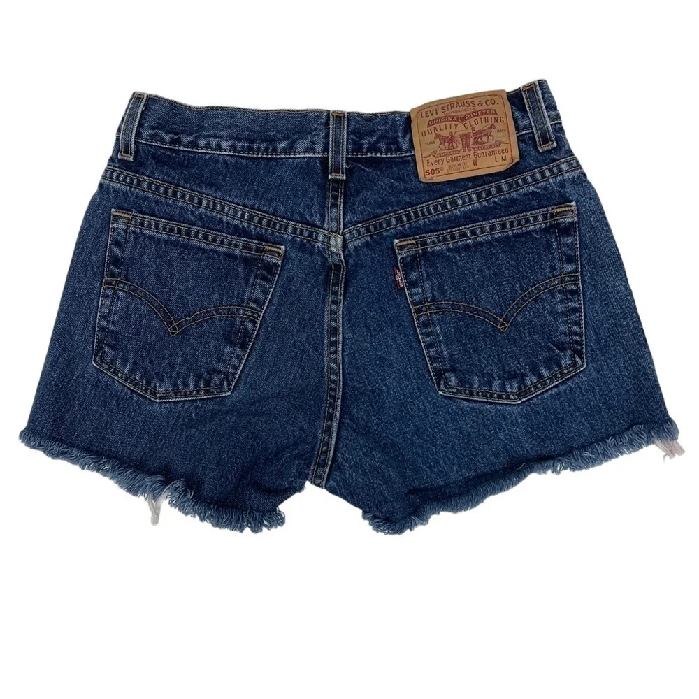 LEVI’S STRAUSS 505 Junior Women’s Blue Jean Shorts Sz 9 Dark Wash Frayed Hem - Picture 2 of 8